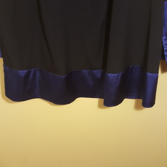 Top - Picture 2 of 5